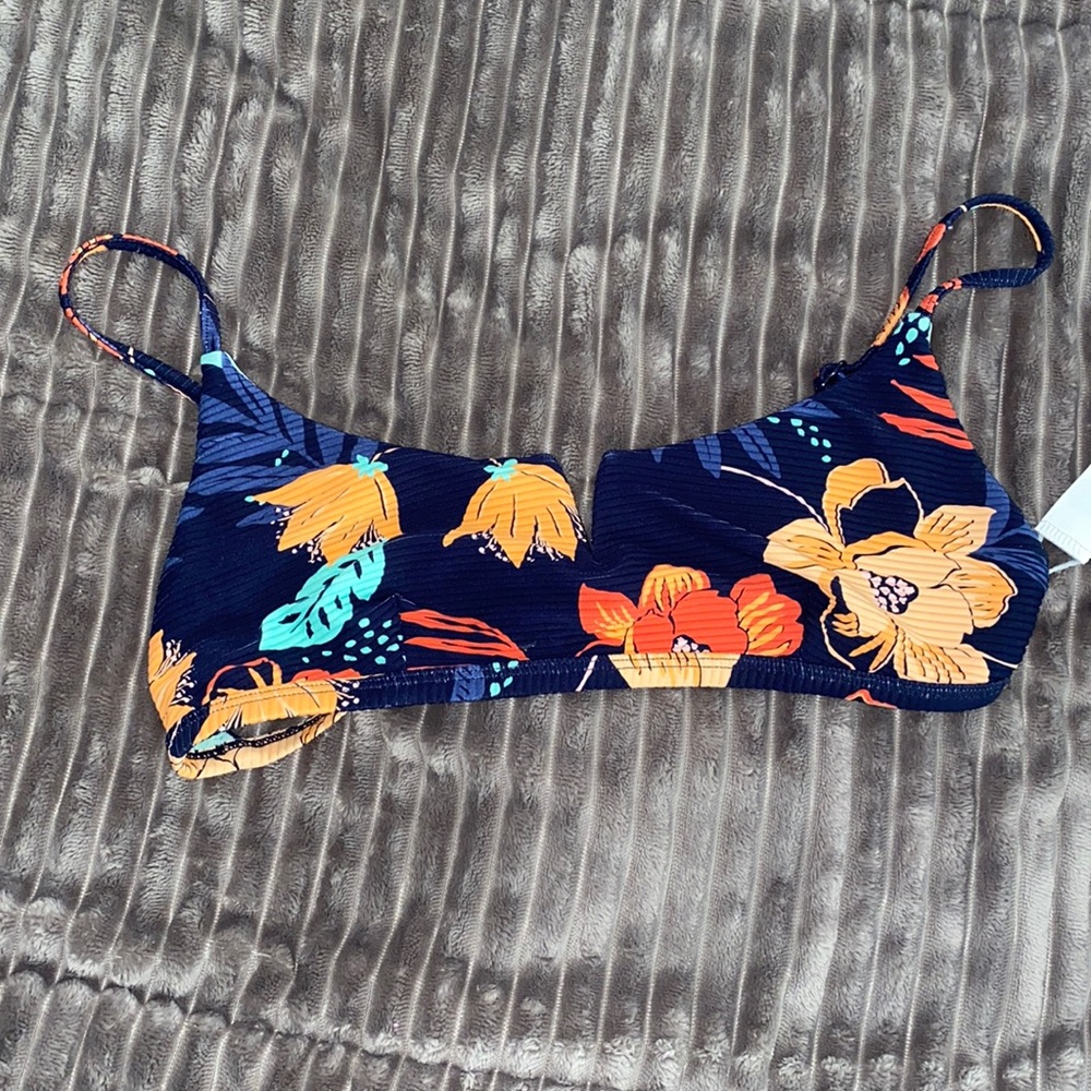 Swim suit top
